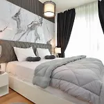 Apartment In The Luxury Hotel Near Beach