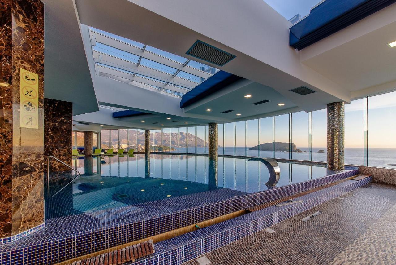 Apartment In The Luxury Near Budva